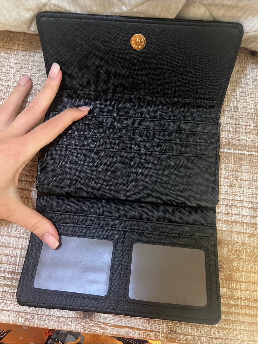 INSPIRED Black Leather Shoulder Bag with Wallet - Picture 7 of 7